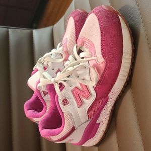 Girl's New Balance Tennis Shoes